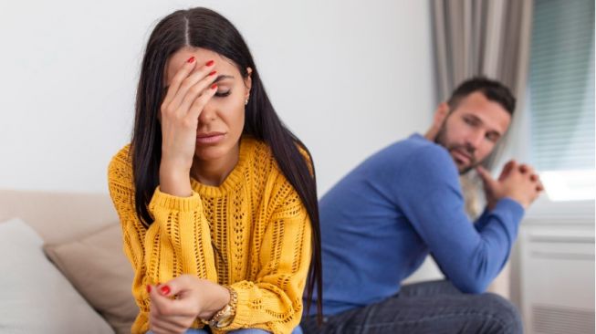 Cara Tepat Mengatasi Kesedihan Setelah Perpisahan Dengan Pasangan